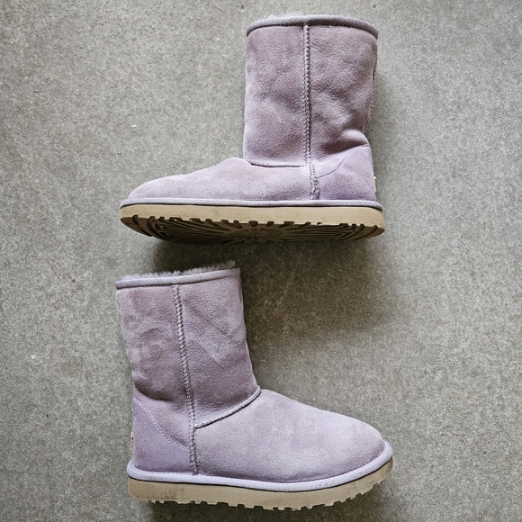 🌟 AUTHENTIC ✨️ UGG Classic Short Boot (Lilac Purple) 👢 Size 7 ❤️ - Picture 3 of 14